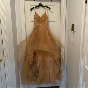 Glamour by Terani couture size 0 gold